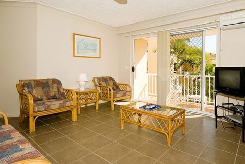 Bay Lodge Apartments - Coogee Beach Accommodation 2