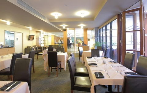 Mounts Bay Waters Apartments - Coogee Beach Accommodation 5