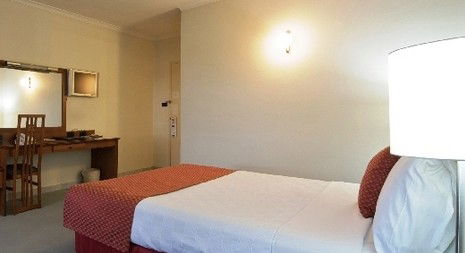 The Diplomat Hotel - Coogee Beach Accommodation 1