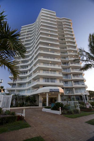 19th Avenue On The Beach - Coogee Beach Accommodation 7