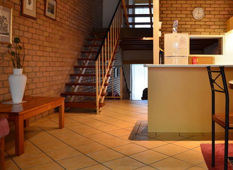 Bottlebrush Holiday Townhouses - Coogee Beach Accommodation 1