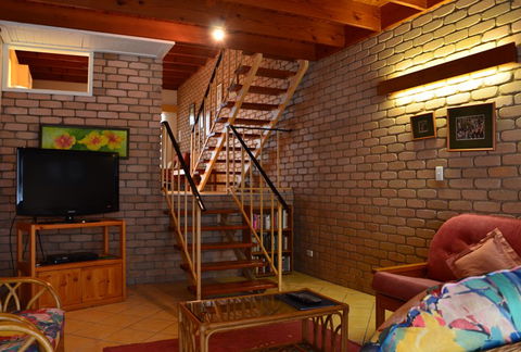 Bottlebrush Holiday Townhouses - Coogee Beach Accommodation 3