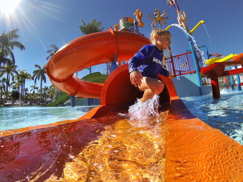 Oaks Oasis - Coogee Beach Accommodation 2