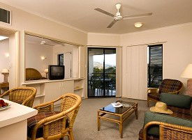 Tropic Towers Apartments - Coogee Beach Accommodation 4
