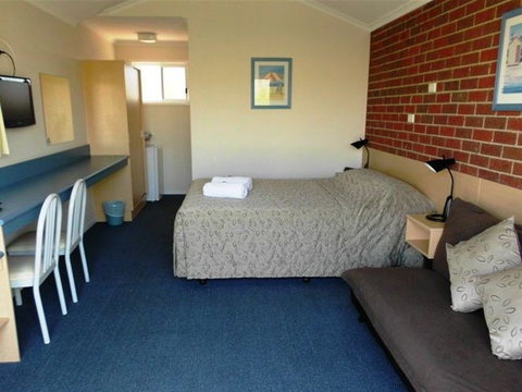 Merimbula Gardens Motel - Coogee Beach Accommodation 0