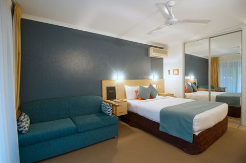 Lord Byron Resort - Coogee Beach Accommodation 1