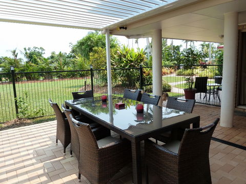 Montage Beach Apartments - Coogee Beach Accommodation 4