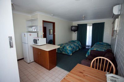 Brownelea Holiday Apartments - Coogee Beach Accommodation 10