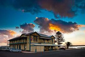 Arno Bay SA Coogee Beach Accommodation
