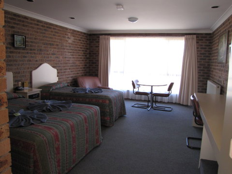 The Big Trout Motor Inn - Coogee Beach Accommodation 2