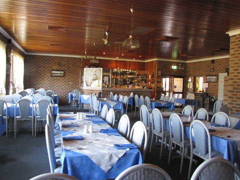 The Big Trout Motor Inn - Coogee Beach Accommodation 3