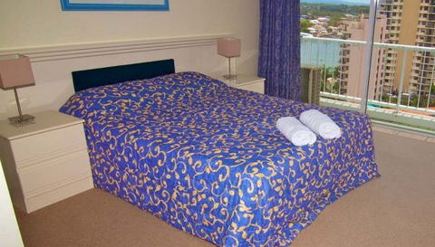 Surfers Mayfair - Coogee Beach Accommodation 0