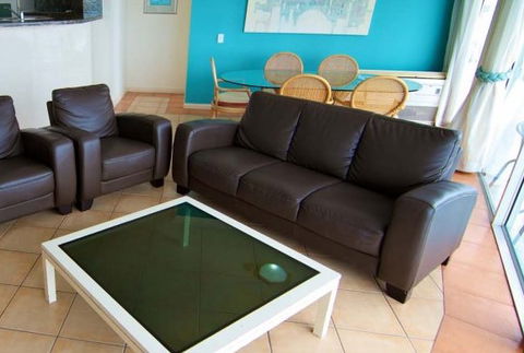 Surfers Mayfair - Coogee Beach Accommodation 1