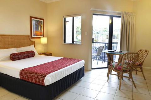 Bay Villas Resort Port Douglas - Coogee Beach Accommodation 5