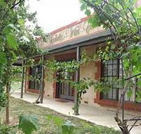 Under the Vines - Coogee Beach Accommodation