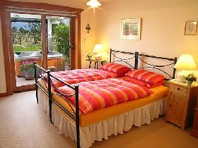 Stephanette's Cottage - Coogee Beach Accommodation 0