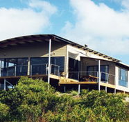 Saar Beach House - Coogee Beach Accommodation