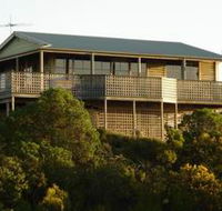 Lantauanan - The Lookout - Coogee Beach Accommodation