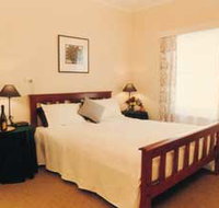 The Farm House - Coogee Beach Accommodation
