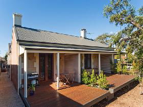 Strathalbyn Villas - Coogee Beach Accommodation 0
