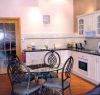 Quandong Apartments - Coogee Beach Accommodation