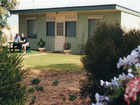 Oaklands Fishing Cottage - Coogee Beach Accommodation 0