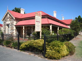 Trafalgar On The Strand - Coogee Beach Accommodation 0