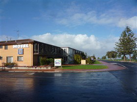 Lacepede Bay Motel And Restaurant - Coogee Beach Accommodation 0