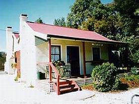 Trinity Cottage - Coogee Beach Accommodation 0