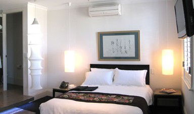 The Australasian Circa 1858 - Coogee Beach Accommodation 1