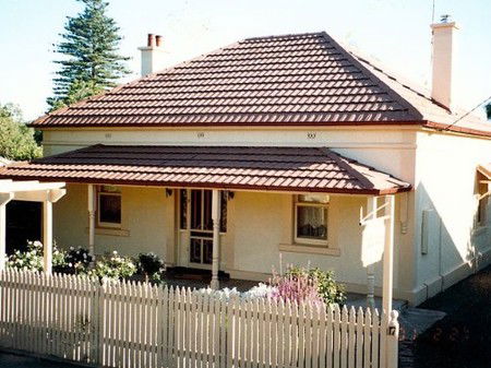 Frieda's Cottage - Coogee Beach Accommodation 1