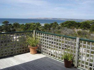 Lantauanan - The Lookout - Coogee Beach Accommodation 1