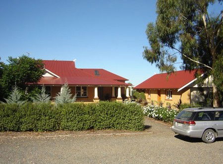 Stephanette's Cottage - Coogee Beach Accommodation 1
