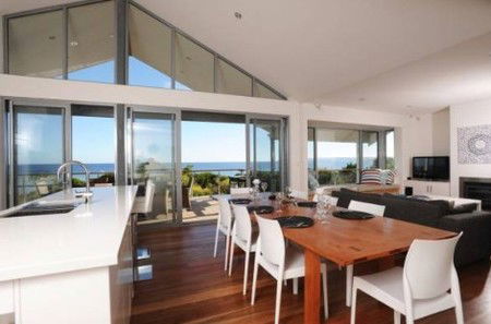 Island Beach Escape - Coogee Beach Accommodation 2