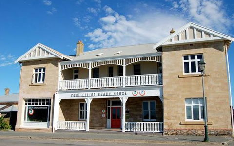 Port Elliot Beach House YHA - Coogee Beach Accommodation 0