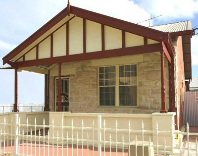 Semaphore Beach House - Coogee Beach Accommodation 1