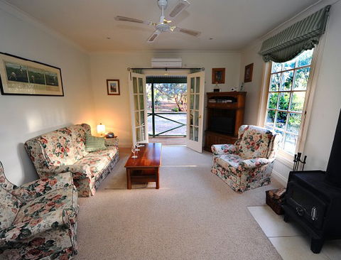 St Helens - The Pavilion - Coogee Beach Accommodation 6