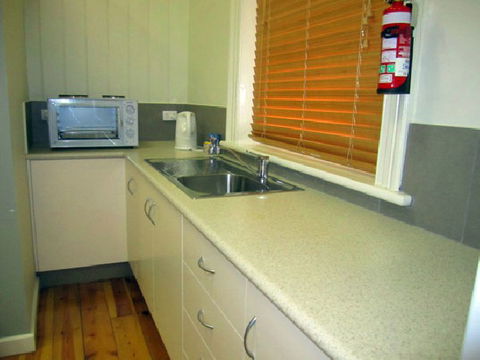 Clydesdale Cottage B&B - Coogee Beach Accommodation 3