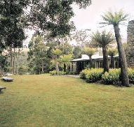 Tullah Lakeside Lodge - Coogee Beach Accommodation