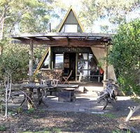 Poppies on the Beach and the Outrigger - Coogee Beach Accommodation
