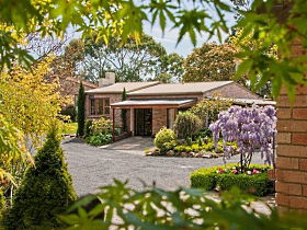 Shingles Riverside Cottages - The - Coogee Beach Accommodation 0