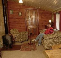Colonial Cottages of Ross - Historic Hudson Cottage - Coogee Beach Accommodation