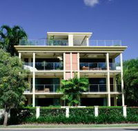 Cairns Beachfront Apartment - Coogee Beach Accommodation