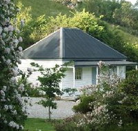 Platypus Cottage - Coogee Beach Accommodation