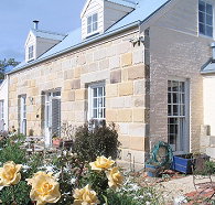 Mulberry Cottage Unique BB and Grannie Rhodes Cultural Heritage Shows - Coogee Beach Accommodation