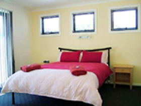 Waves Edge On Freycinet - Coogee Beach Accommodation 0