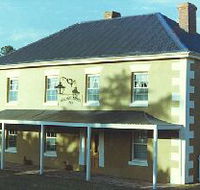 Wilmot Arms Inn - Coogee Beach Accommodation