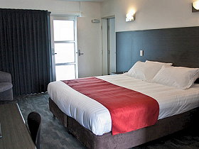 Brighton Hotel Motel - Coogee Beach Accommodation 0