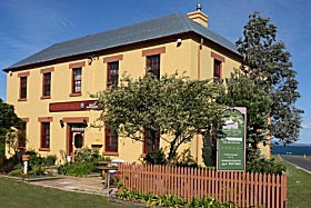 Schouten House - Coogee Beach Accommodation 0