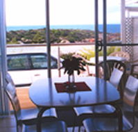 Sunnysands Holiday Unit - Coogee Beach Accommodation